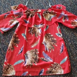 Off the shoulder top! Lilypad Medium